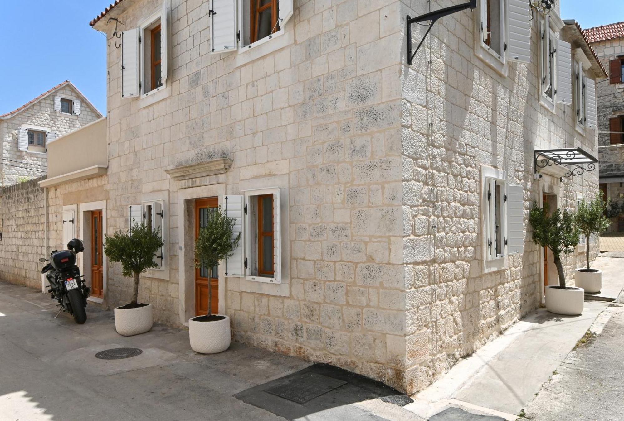 Milan Luxury Trogir